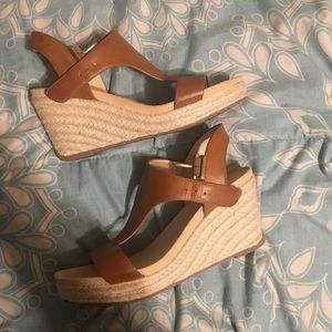 Cute Kenneth Cole Reaction wedges